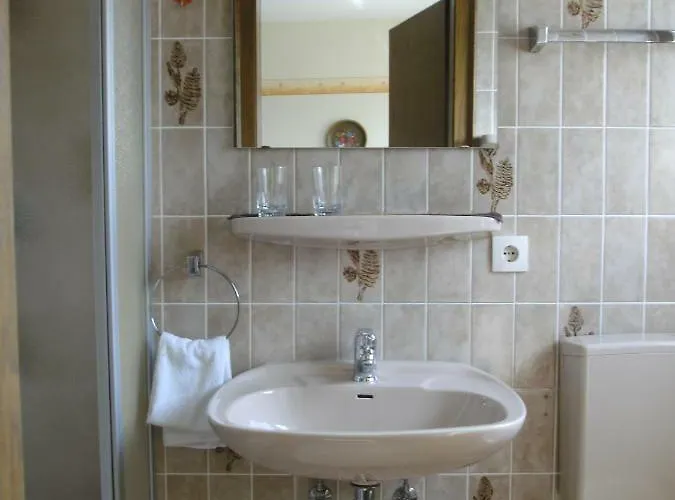 Sonnenblick بيت ضيافة 3*